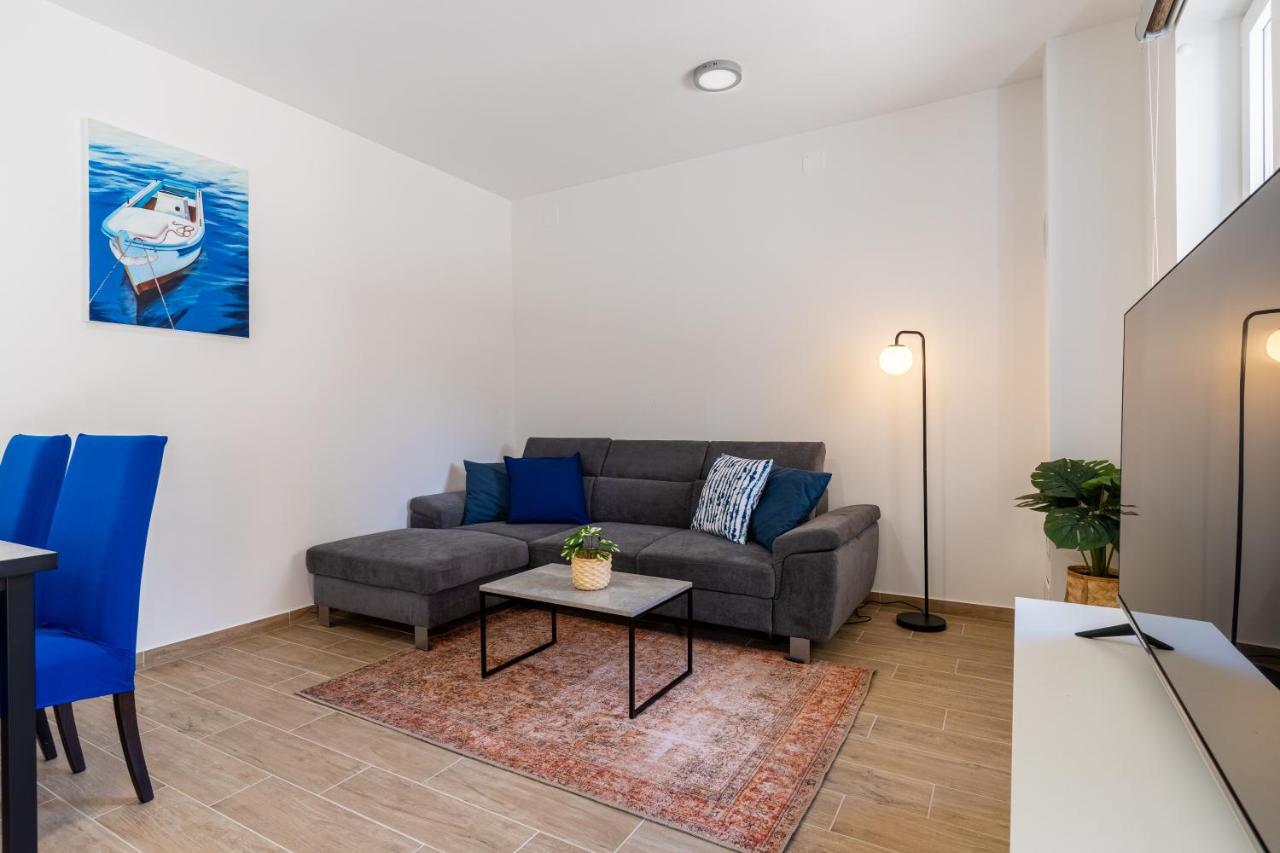Apartment Blue Monstera ツレス エクステリア 写真